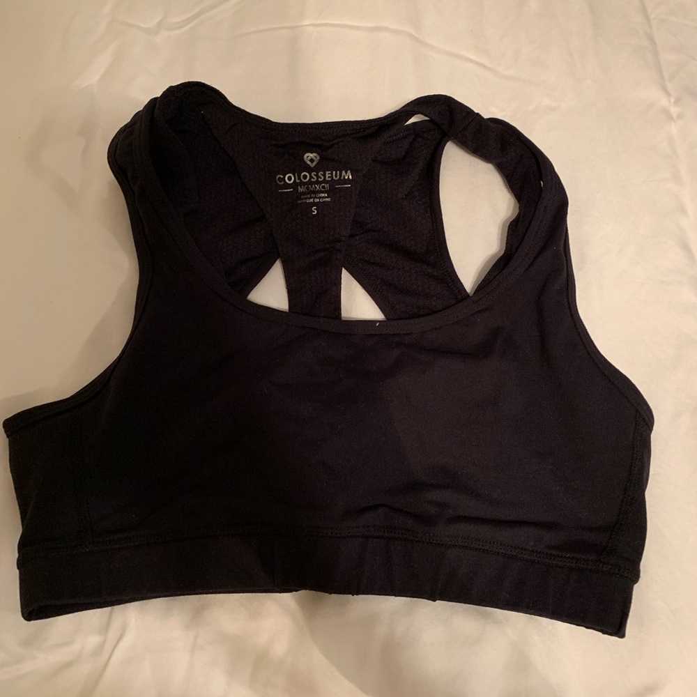 Black sports bra